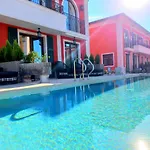 Semesterpark On The - Free Parking And Mineral Pools (adults Only)