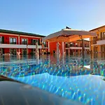 On The - Free Parking And Mineral Pools (adults Only) Semesterpark
