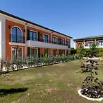On The - Free Parking And Mineral Pools (adults Only) Semesterpark *
