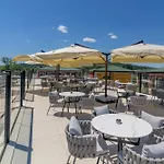 On The - Free Parking And Mineral Pools (adults Only)