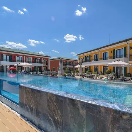 Üdülőpark For 4 Or 6 Adults In Therma Village Kranevo