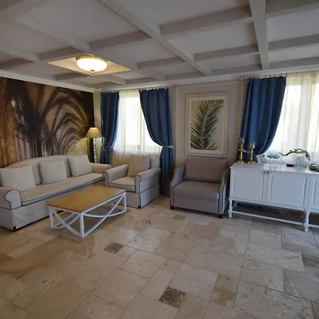 For 4 Or 6 Adults In Therma Village Holiday park