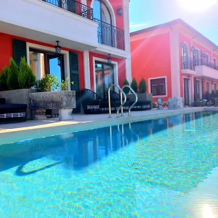 Semesterpark Luxury Beach Villas - Mineral Pools & Spa (Adults Only)