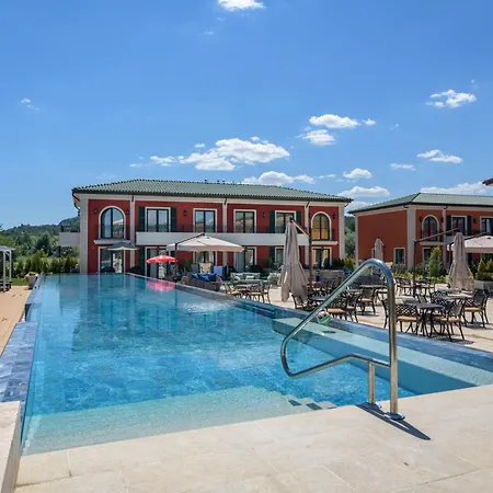 Holiday park For 4 Or 6 Adults In Therma Village *