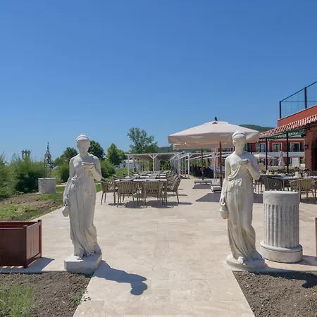Holiday park For 4 Or 6 Adults In Therma Village