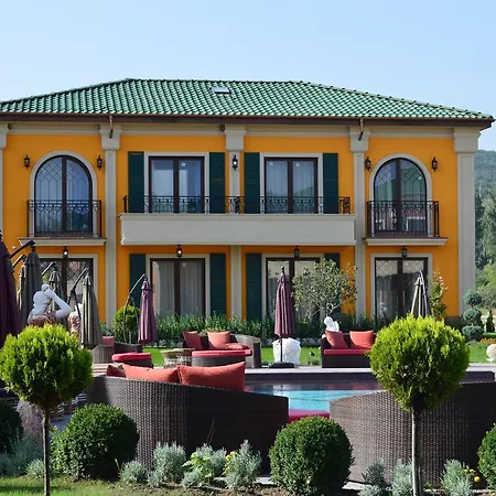 Holiday park For 4 Or 6 Adults In Therma Village