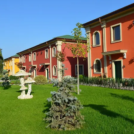 Holiday park For 4 Or 6 Adults In Therma Village Kranevo
